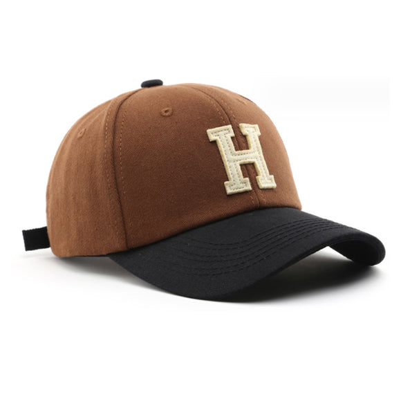 Letter H Embroidery Brown and Black Adjustable Baseball Cap 字母 H 刺繡棕色黑色可調節棒球帽 KCHT2403