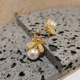 Honey Bee Faux Pearl Earrings 蜜蜂人造珍珠耳環 KJEA20120
