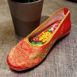 Handmade Red Happiness Wedding Flat Shoes ** Free Gift ** 手工製造紅色喜字繡花鞋 ** 附送贈品 **